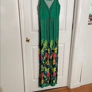 Beautiful Green Floral Maxi Dress